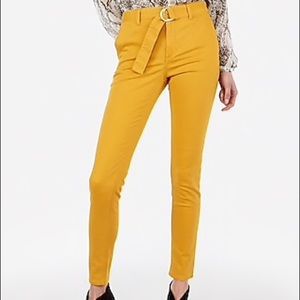 NWT High Waisted  Belted Skinny Pants